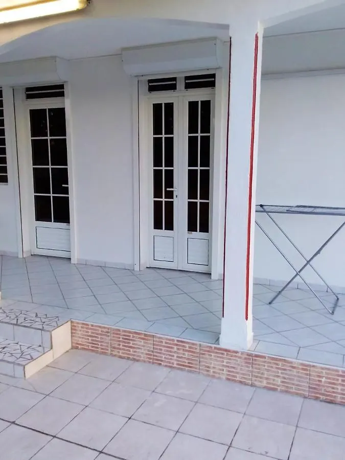 Maison Accueillante Aux Mangles Avec Jardin Cloture Les Mangles Holiday home